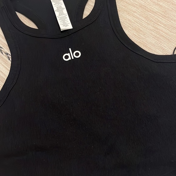 Alo Yoga Aspire Tank - Small - Picture 6 of 7